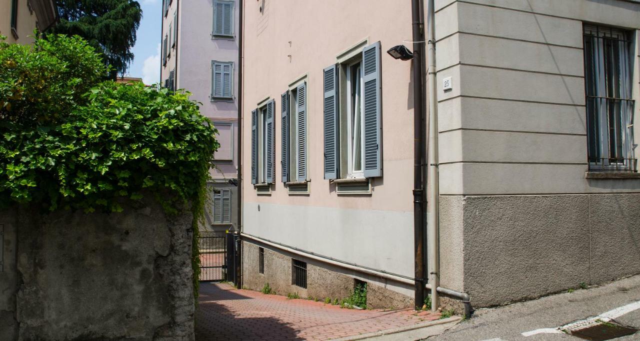 Flowers Apartment Joivy 25 科莫 外观 照片